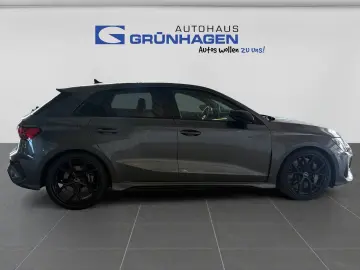 AUDI RS 3 2.5 TFSI Keramik-290 Km h-Leder-Pano