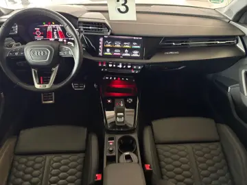 AUDI RS 3 2.5 TFSI Keramik-290 Km h-Leder-Pano