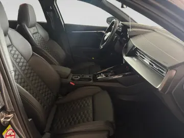 AUDI RS 3 2.5 TFSI Keramik-290 Km h-Leder-Pano