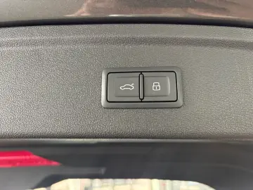 AUDI RS 3 2.5 TFSI Keramik-290 Km h-Leder-Pano