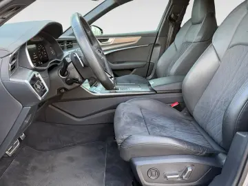 AUDI RS6 Avant 4.0 V8 TFSI AHK Pano 360  B&O Standhei