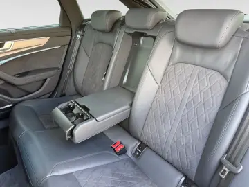 AUDI RS6 Avant 4.0 V8 TFSI AHK Pano 360  B&O Standhei