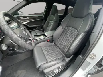 AUDI RS 6 Avant 4.0 TFSI qu. Laser B&O Pano 360