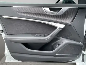 AUDI RS 6 Avant 4.0 TFSI qu. Laser B&O Pano 360