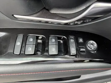 HYUNDAI Tucson N Line Plug-In 4WD LED ACC CAM KRELL 19