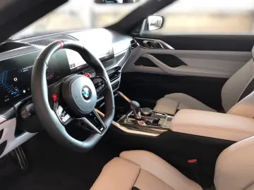 BMW M4 Competition Coupé H K Carbon