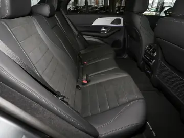 MERCEDES-BENZ GLE 300 d 4M AMG Night Pano 360  LED