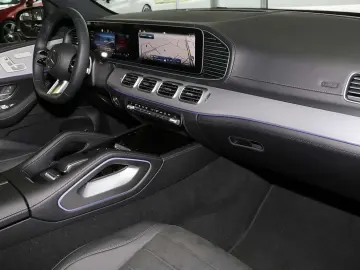 MERCEDES-BENZ GLE 300 d 4M AMG Night Pano 360  LED