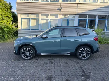 BMW X1 xDrive23d xLine  Pano  M Sport Lenkrad