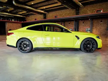 BMW M4 Competition xDrive Innovation