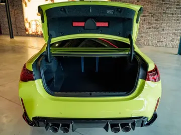 BMW M4 Competition xDrive Innovation