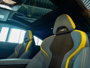 BMW M4 Competition xDrive Innovation