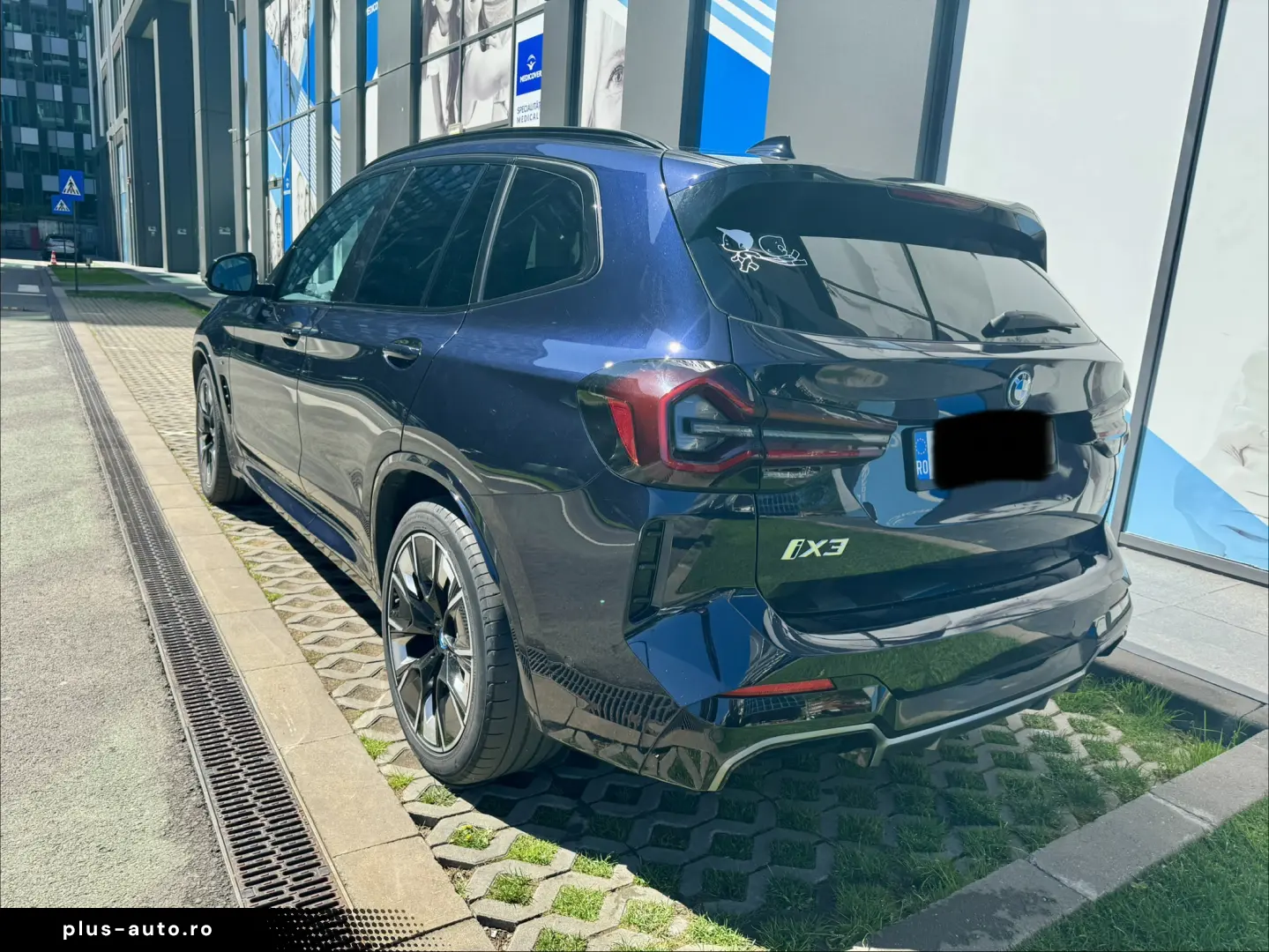 BMW iX3