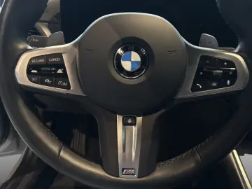 BMW 330i xDr M SPORT PRO Adap.LED GSD ACC H K HUD