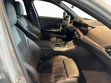 BMW 330i xDr M SPORT PRO Adap.LED GSD ACC H K HUD
