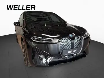 BMW iX xDrive40 SPORTPAKET Stop Go Stdhzg RFK 22