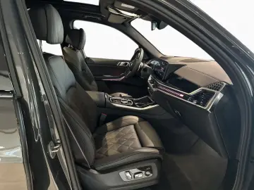 BMW X5 M60i M PRO DAPr SKYLounge