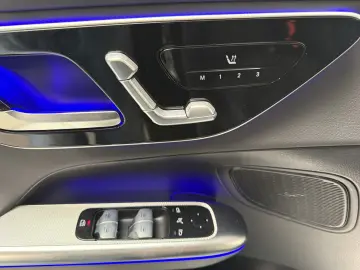 MERCEDES-BENZ GLC 220 d 4M AMG Coupe NIGHT PANO MEMO…