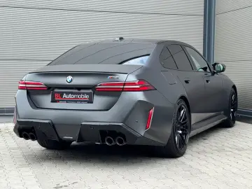 BMW M5 lim INDIVIDUAL PANO
