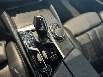 BMW 530i T M SPORT Laser DAPr SportSitz HUD HiFi 19