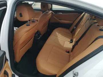 BMW 520 d xDrive. M Sport LED