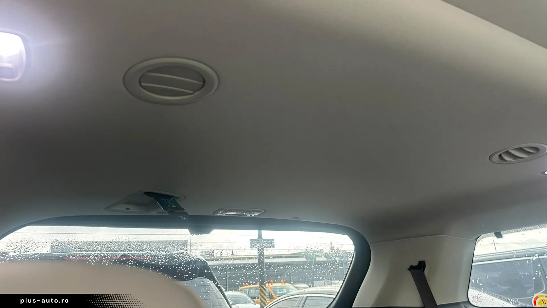 KIA Carnival Hybrid Noblesse Garantie 36 luni 360 Piele Tva