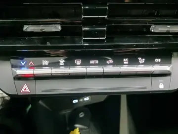Renault Clio Techno Full Hybrid E-Tech 160