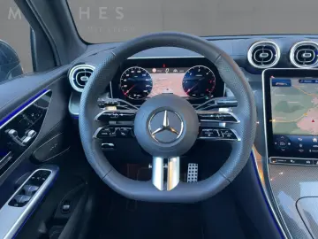 MERCEDES-BENZ GLC 300 d 4M AMG Night 360  Dig.-Light AHK