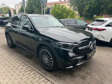 MERCEDES-BENZ GLC 300 d 4M AMG  AHK DISTRO MEMORY KE…