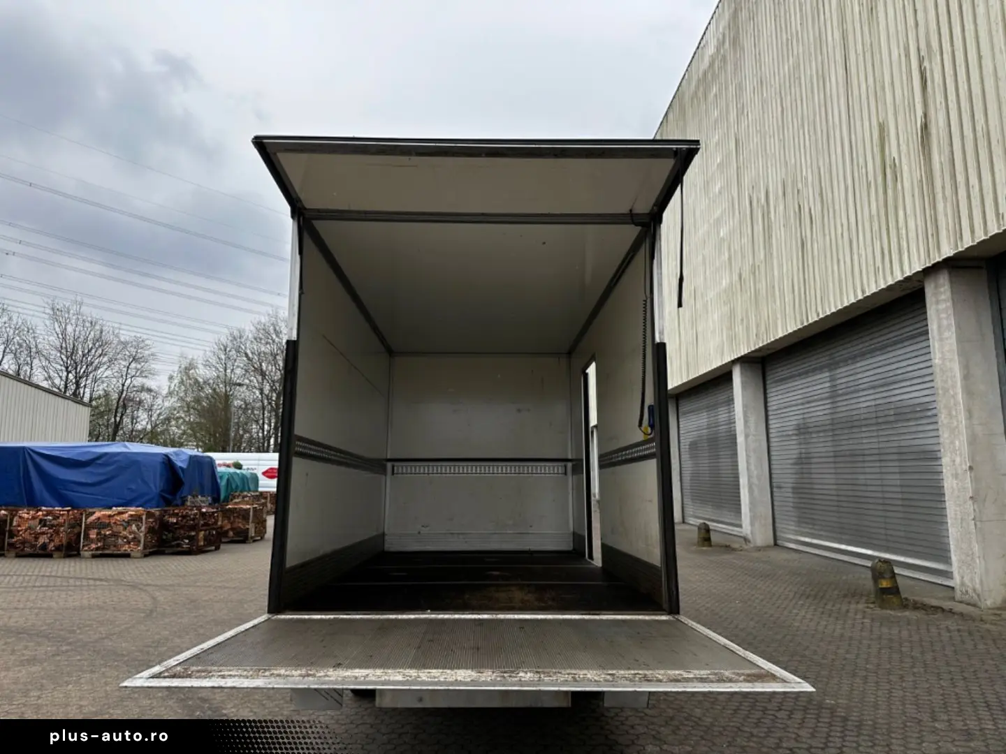 IVECO Daily 35S14 2.3D Koffer el.hydr.Ladebordwand