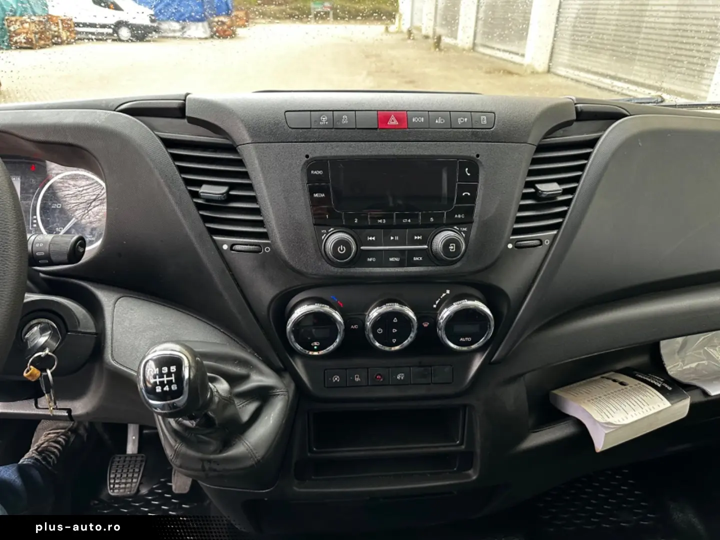 IVECO Daily 35S14 2.3D Koffer el.hydr.Ladebordwand