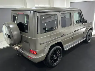MERCEDES-BENZ G 400 d 9G AMG 20 OLIVE MAGNO NIGHT MA…