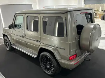 MERCEDES-BENZ G 400 d 9G AMG 20 OLIVE MAGNO NIGHT MA…