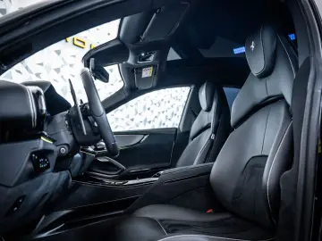 FERRARI Purosangue NOVITEC ESTESO  Carbon  Lift  Pano