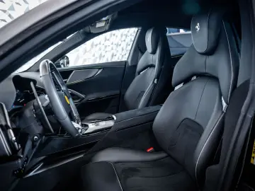 FERRARI Purosangue NOVITEC ESTESO  Carbon  Lift  Pano