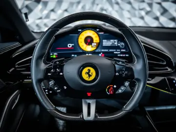 FERRARI Purosangue NOVITEC ESTESO  Carbon  Lift  Pano