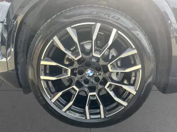 BMW X5 xDr 30d M Sport 729 - 0Anz St Go AHK SKY STHZ