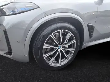 BMW X5 xDrive30d M Sportpaket AHK Massage Standhzg
