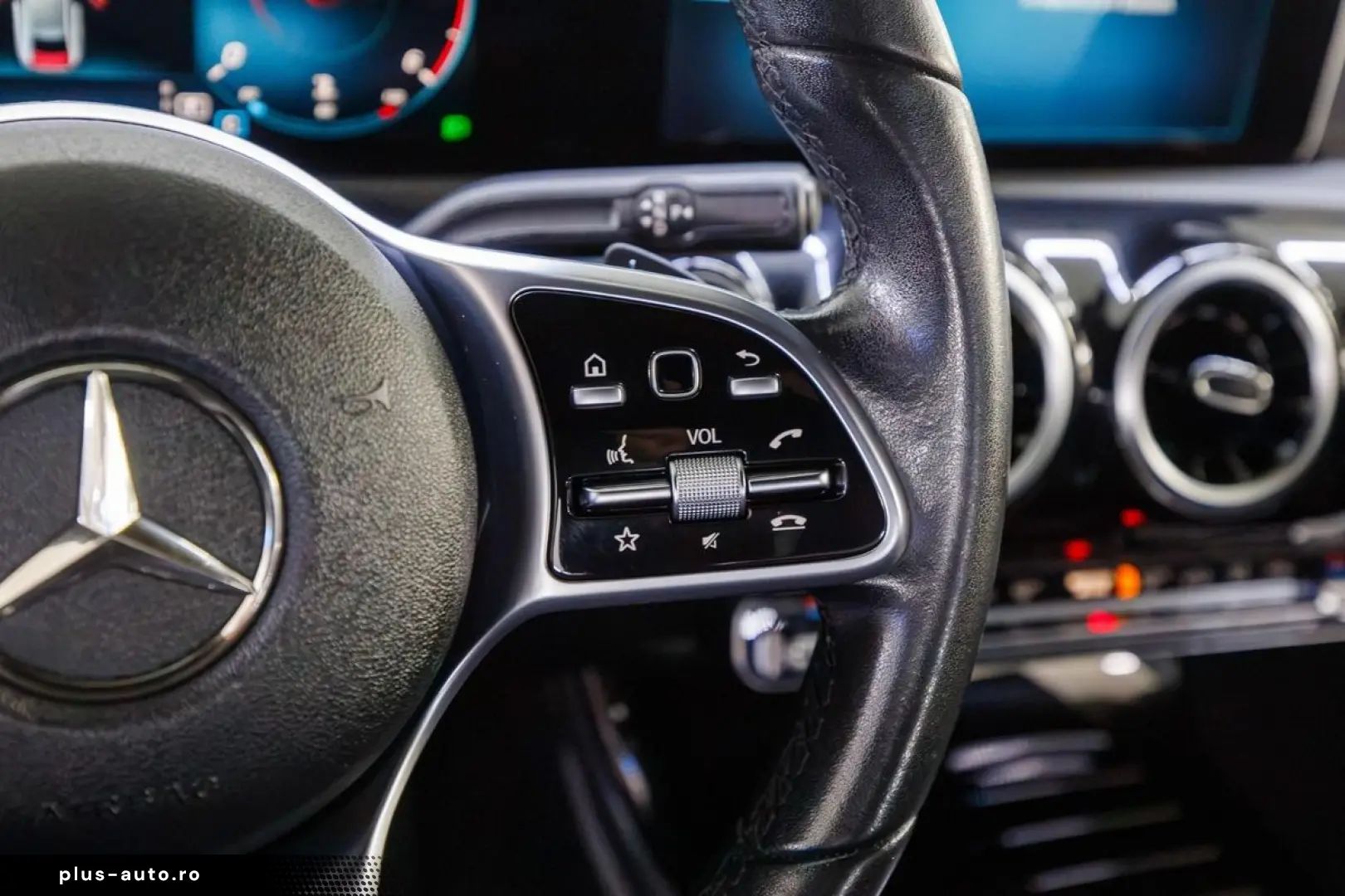 Mercedes-Benz A-180