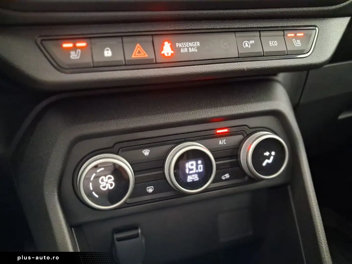Dacia Sandero automat aproape nou 3490 km reali 2024
