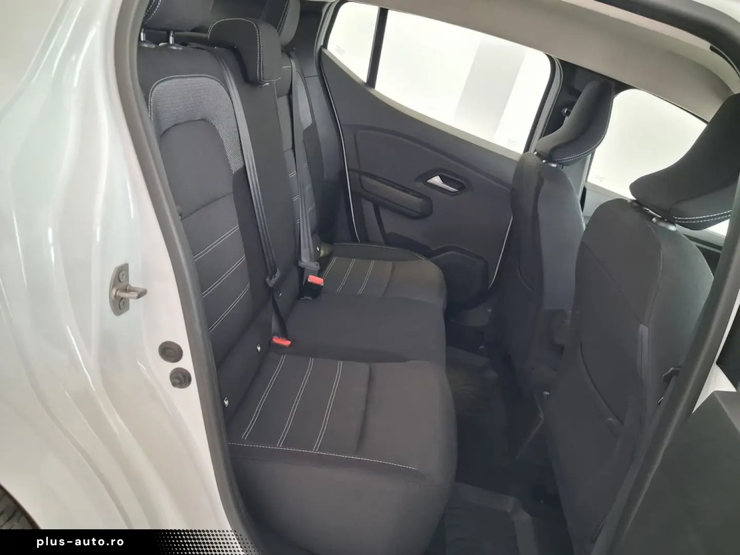 Dacia Sandero automat aproape nou 3490 km reali 2024