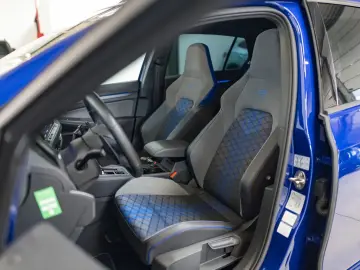 Volkswagen Golf R 2.0 TSI 4MOTION Performance