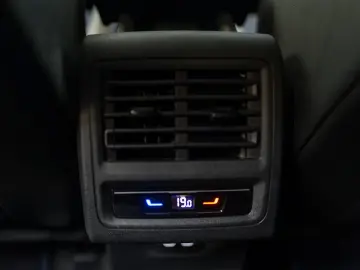 Volkswagen Golf R 2.0 TSI 4MOTION Performance