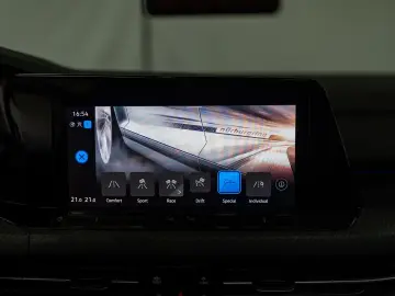 Volkswagen Golf R 2.0 TSI 4MOTION Performance