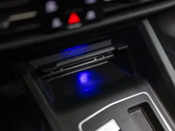 Volkswagen Golf R 2.0 TSI 4MOTION Performance