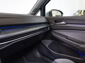 Volkswagen Golf R 2.0 TSI 4MOTION Performance