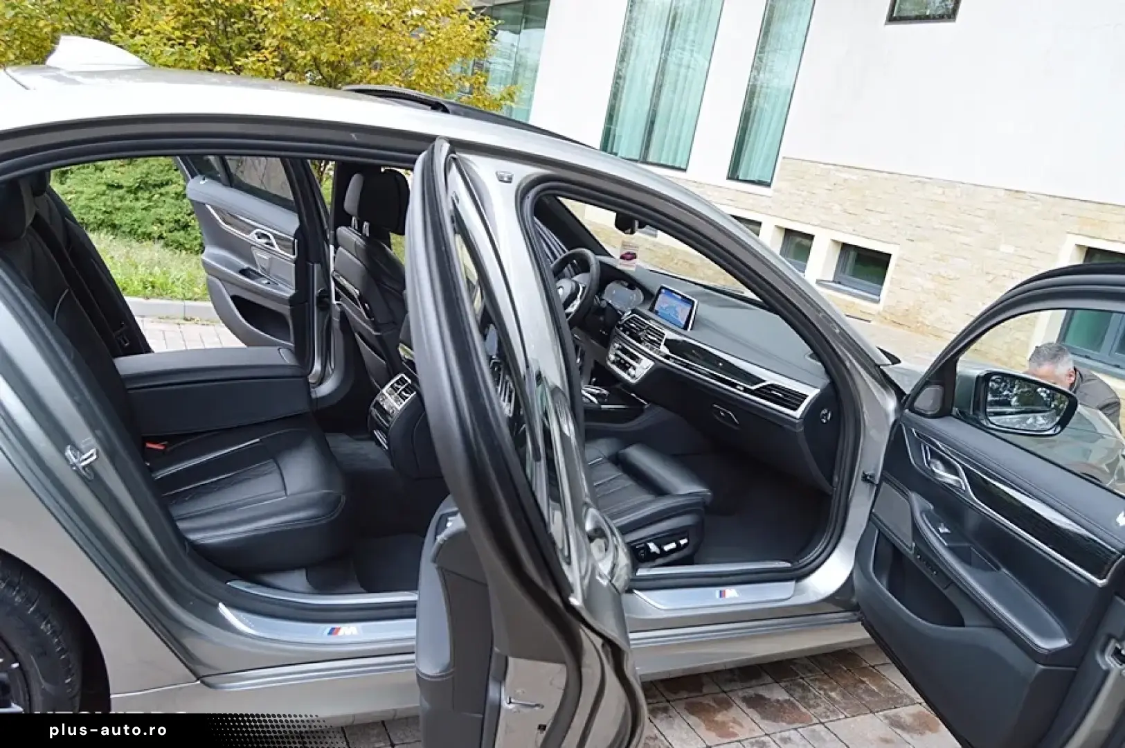 BMW 730