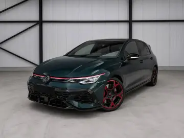 Volkswagen Golf R 2.0 TSI 4MOTION DSG Akrapovič