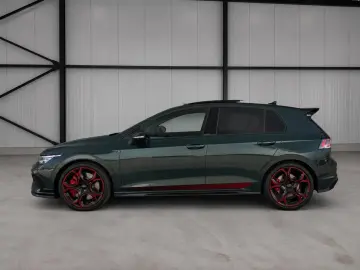 Volkswagen Golf R 2.0 TSI 4MOTION DSG Akrapovič