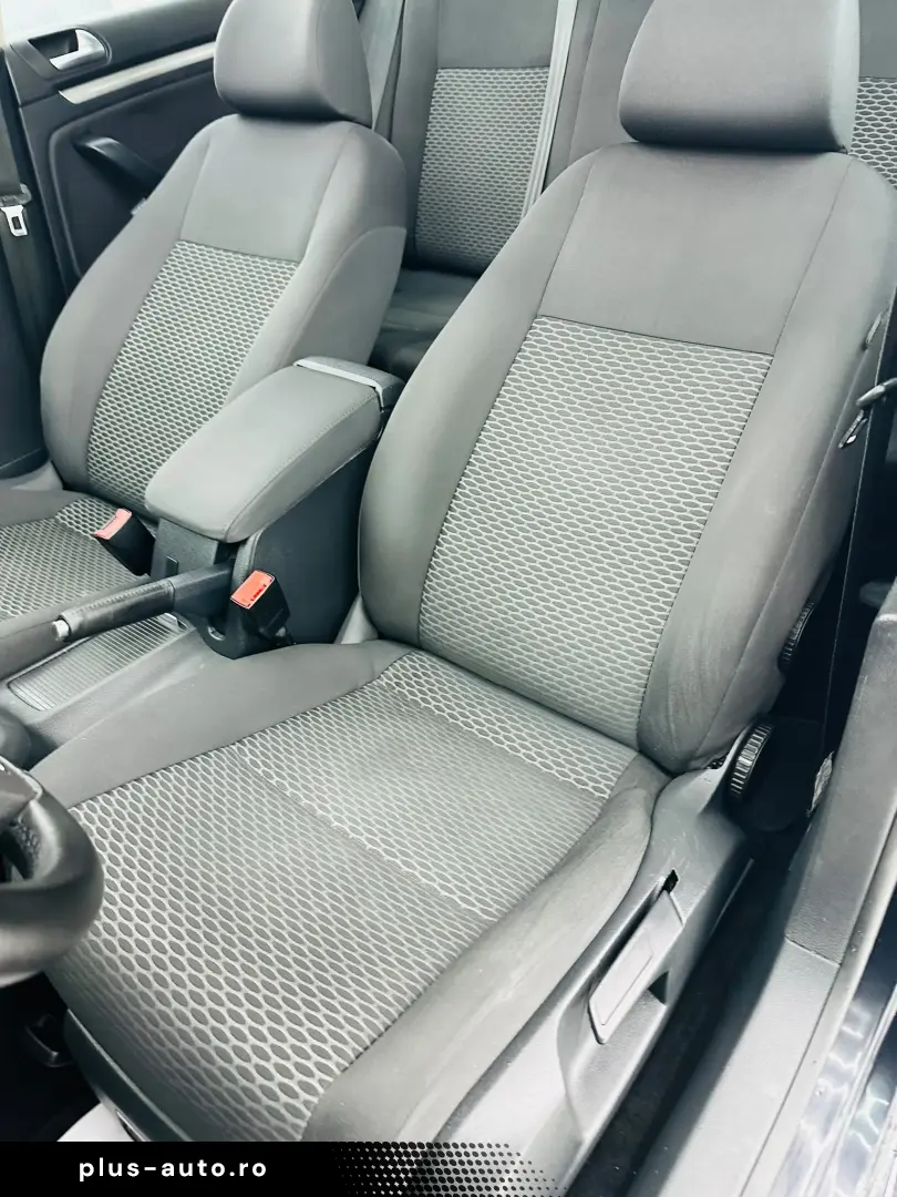 VOLKSWAGEN GOLF 2013 1.6D E5 Garantie 12 Luni Rate Avans 0 D